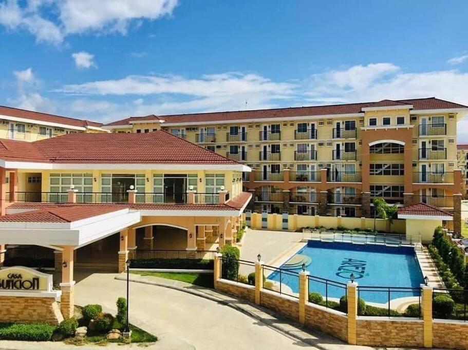 Mikaela'S Crib- 1 Bedroom Flat @ Arezzo Place Condominium Davao Stadt Exterior foto